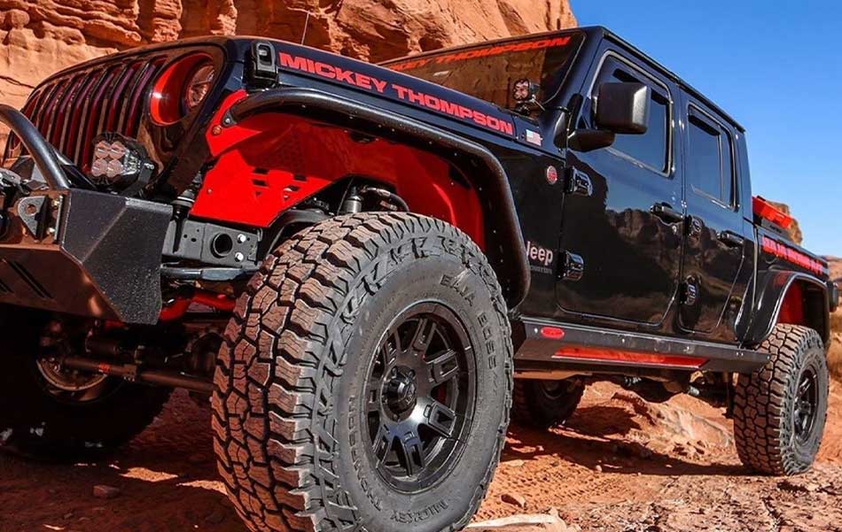 jeep with accessories